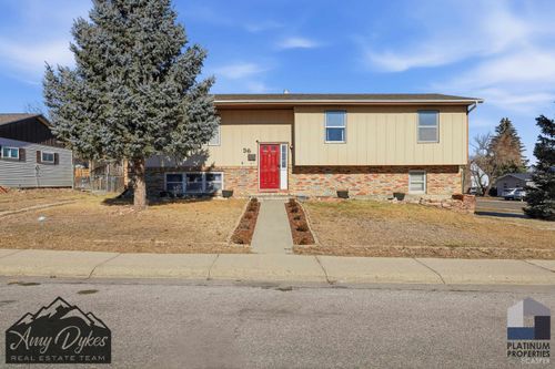 36 Magnolia St, Casper, WY, 82604-4035 | Card Image