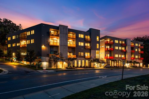 405-68 Craven St, Asheville, NC, 28806-4608 | Card Image