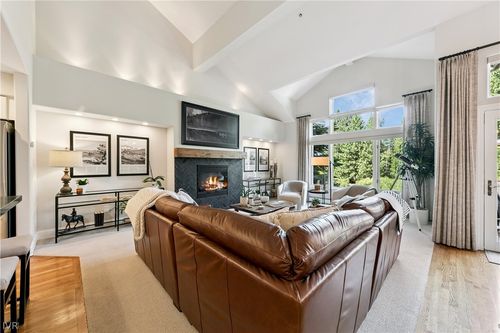 19-929 Northwood Blvd, Incline Village, NV, 89451-8281 | Card Image