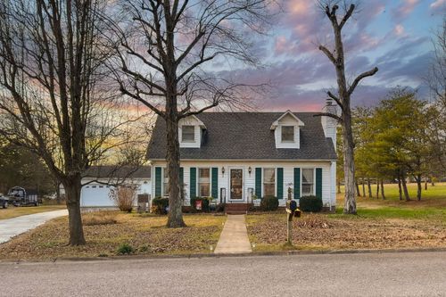 1311 Glenoaks Rd, Shelbyville, TN, 37160-2533 | Card Image