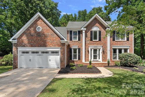 12500 Angel Oak Dr, Huntersville, NC, 28078-7850 | Card Image