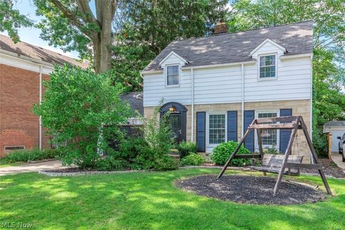 3290 Wooster Rd, Rocky River, OH, 44116-4166 | Card Image