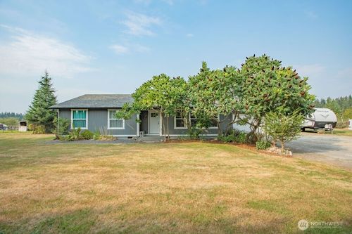 132 Quiet Acres Dr, Onalaska, WA, 98570-9672 | Card Image