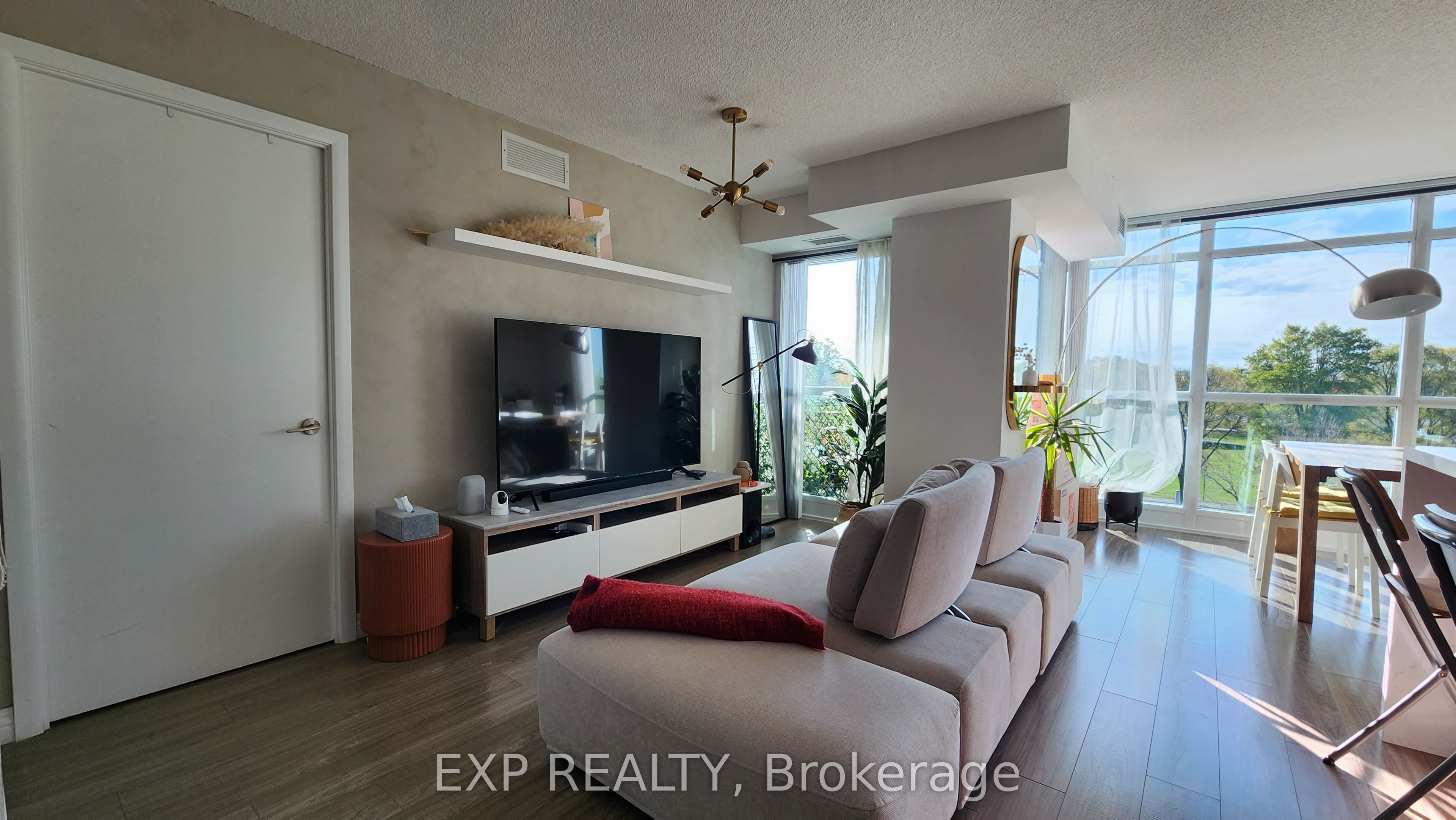 Residential Lease in Toronto C01 2