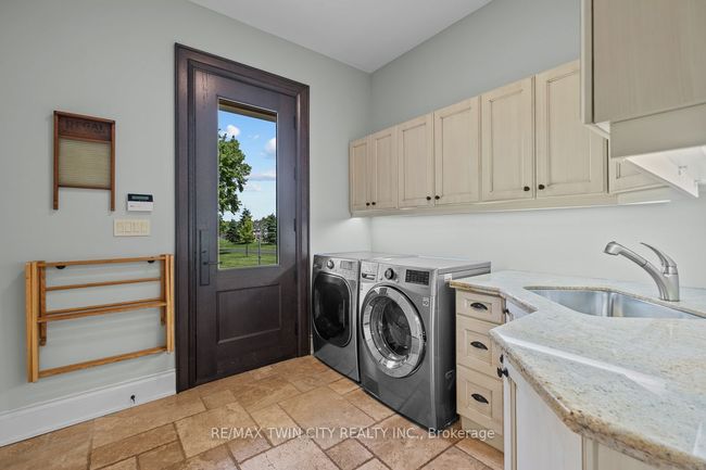 1532 Concession Rd 6 W, Home with 4 bedrooms, 6 bathrooms and 20 parking in Branchton ON | Image 27