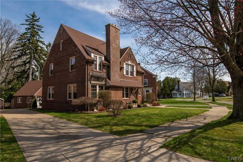 2212 Douglas Crescent, Utica, NY, 13501 | Card Image