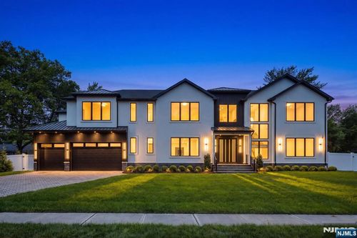 155 Truman Terrace, Paramus, NJ, 07652 | Card Image