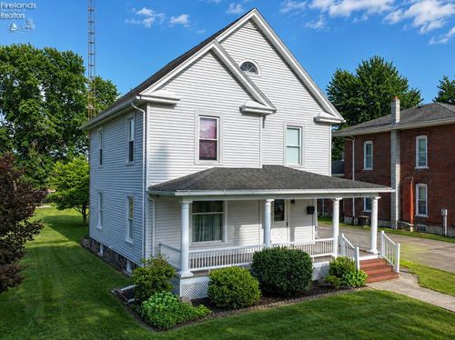 1018 Vine St, Clyde, OH, 43410-1326 | Card Image