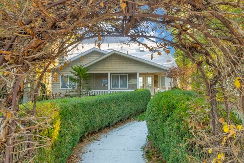 2769 Lakeshore Rd, Applegate, MI, 48401-9627 | Card Image