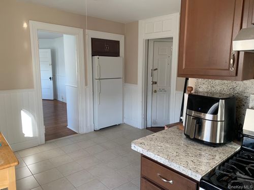 apt-1-253 Sea Cliff Ave, Sea Cliff, NY, 11579-1233 | Card Image