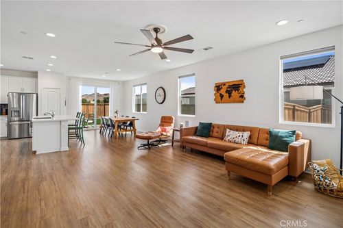 3615 Santa Monica Ct, Rosamond, CA, 93560-7731 | Card Image