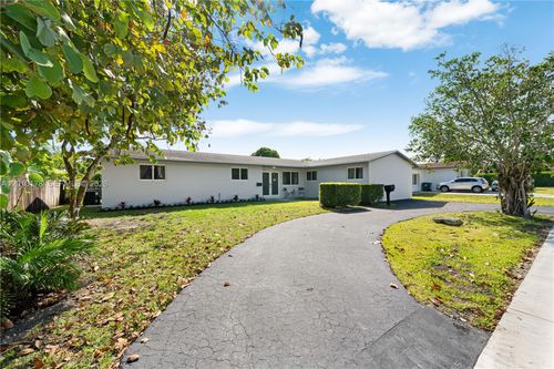 20010 Franjo Rd, Cutler Bay, FL, 33189-1815 | Card Image