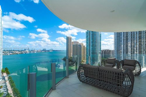 1901-300 Biscayne Boulevard Way, Miami, FL, 33131-2286 | Card Image