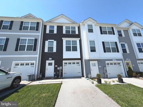 522 Charles Ave, HANOVER, PA, 17331-3390 | Card Image