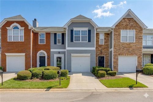6245 Shoreview Cir, Flowery Branch, GA, 30542-7606 | Card Image