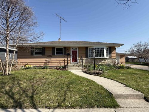 136 North Street, North Fond Du Lac, WI, 54937 | Card Image