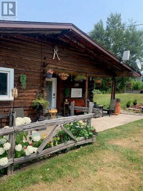 273 Dryden Rd E, Wahnapitae, ON, P0M3C0 | Card Image