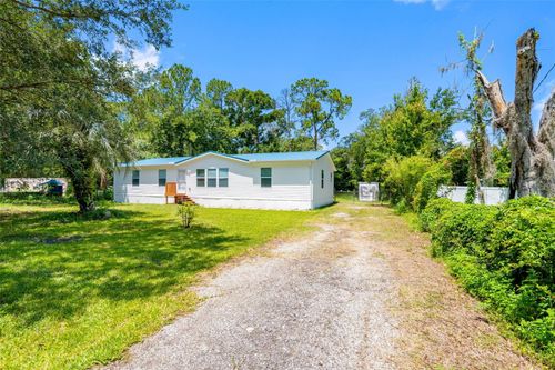 6847 Woodsman Dr, WESLEY CHAPEL, FL, 33544-3142 | Card Image