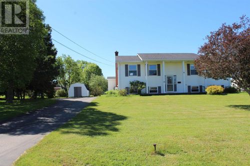 22 Maclauchlan Dr, Stratford, PE, C1B1M2 | Card Image