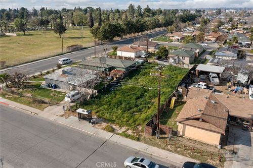1104 Virginia Ave, Bakersfield, CA, 93307-1740 | Card Image
