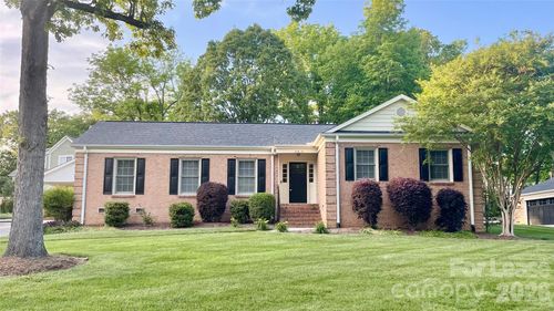 6810 Rosemary Ln, Charlotte, NC, 28210-7019 | Card Image