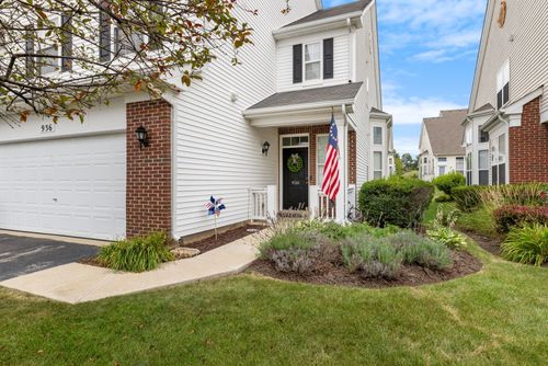 936 Bluebell Cir, Joliet, IL, 60431-8874 | Card Image