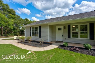 1820 Highway 81 E, House other with 3 bedrooms, 2 bathrooms and 2 parking in Mcdonough GA | Image 2