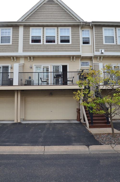 unit-6-4353 Victor Path, Hugo, MN, 55038-4529 | Card Image