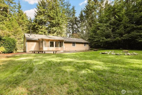 3100 Sea Eagle Ln, Greenbank, WA, 98253-6101 | Card Image