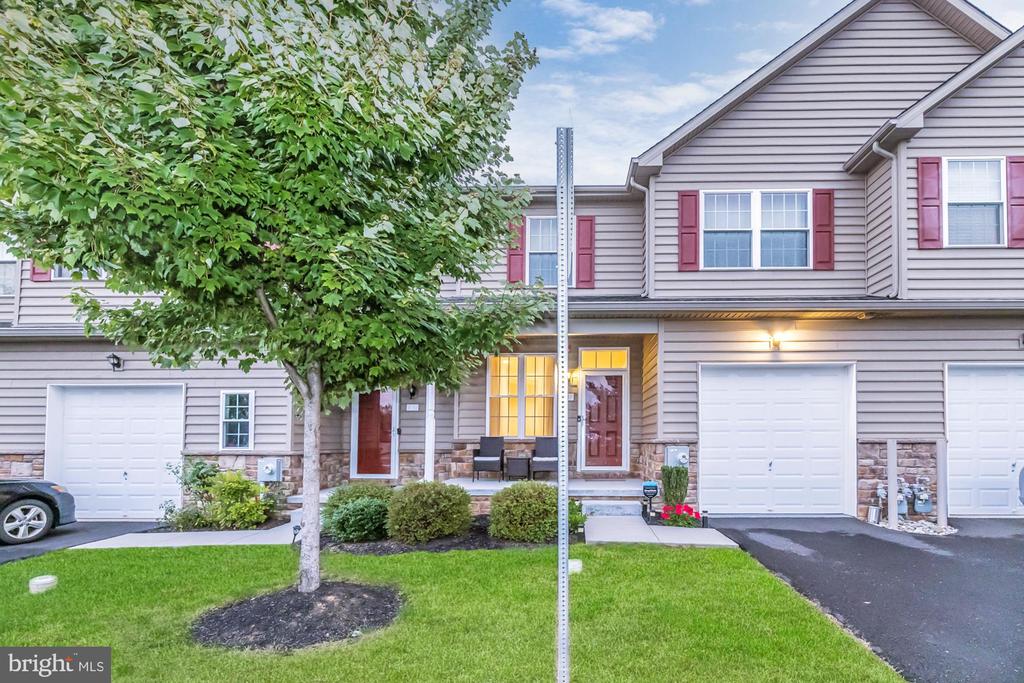 Nicoles Way, Morrisville, PA 19067