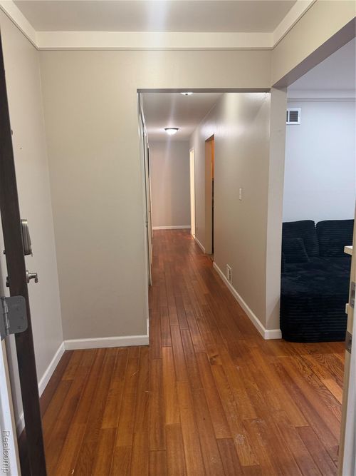 apt-8-1700 Monticello St, Trenton, MI, 48183-2026 | Card Image