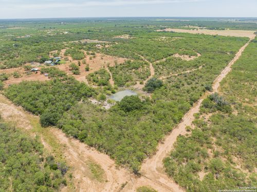 870 County Road 640, Hondo, TX, 78861-5584 | Card Image