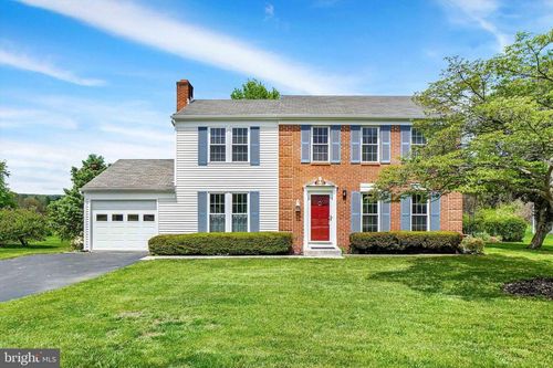4497 Cedarwood Dr, YORK, PA, 17402-3348 | Card Image