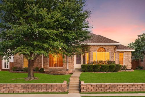 5084 Lakeshore Blvd, The Colony, TX, 75056-4011 | Card Image