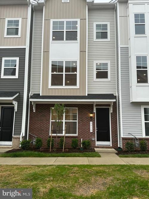 2513 Gatwick Ln, FREDERICK, MD, 21701-1324 | Card Image