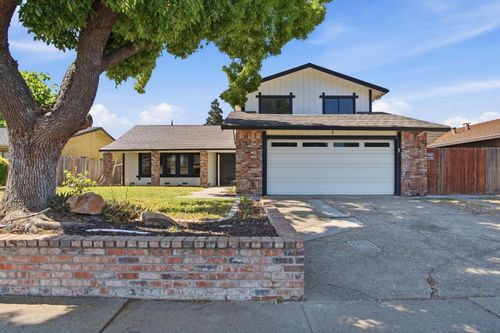 1018 Goldenoak Way, Stockton, CA, 95209 | Card Image
