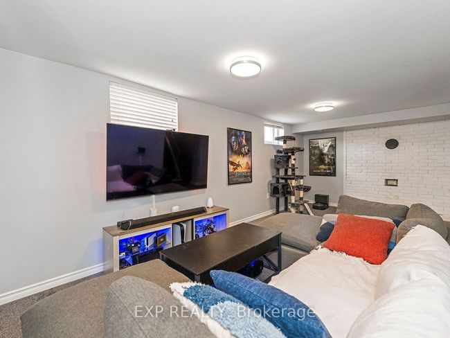 95 Edinburgh Ave, House other with 4 bedrooms, 2 bathrooms and 2 parking in Hamilton ON | Image 32