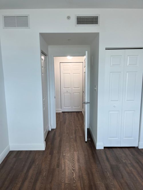 525-140 S Dixie Hwy, Hollywood, FL, 33020-7316 | Card Image