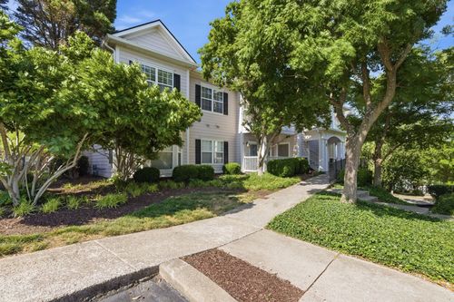b9-7003 Lenox Village Dr, Nashville, TN, 37211-6589 | Card Image
