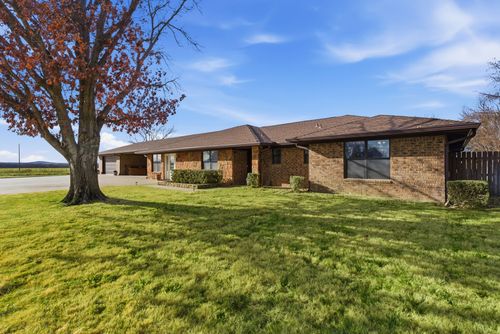 111 Mustang Dr, Graham, TX, 76450-2021 | Card Image