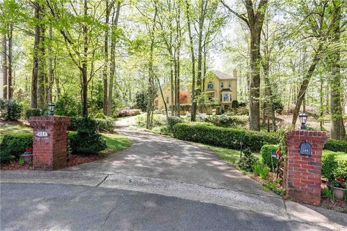 386 Collegiate Dr, Powder Springs, GA, 30127-4333 | Card Image