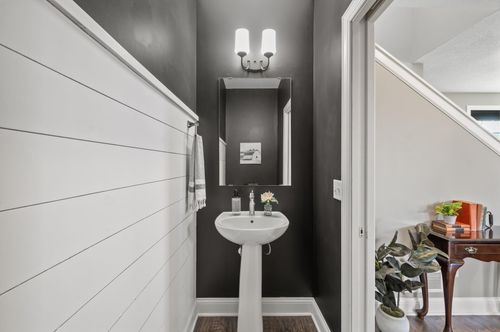 7850 242nd St, Forest Lake, MN, 55025-2202 | Card Image