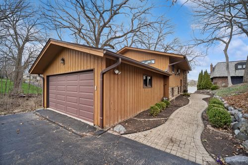128 Hickory Rd, Lake In The Hills, IL, 60156-1379 | Card Image