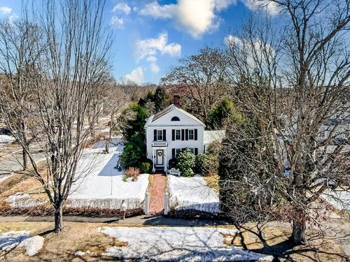 96 College St, South Hadley, MA, 01075-1406 | Card Image