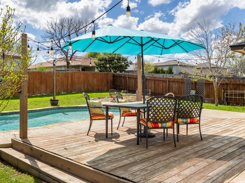 109 Killian Loop, Hutto, TX, 78634-5537 | Card Image