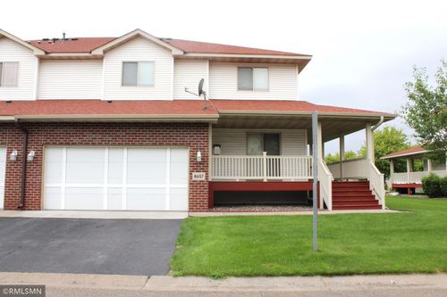 8657 Tessman Cir N, Brooklyn Park, MN, 55445-3101 | Card Image