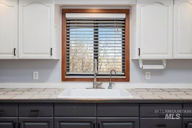 2861 S 1050 E, House other with 4 bedrooms, 2 bathrooms and null parking in Hagerman ID | Image 15