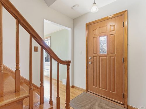 15000 Woodworth, Redford, MI, 48239-3135 | Card Image