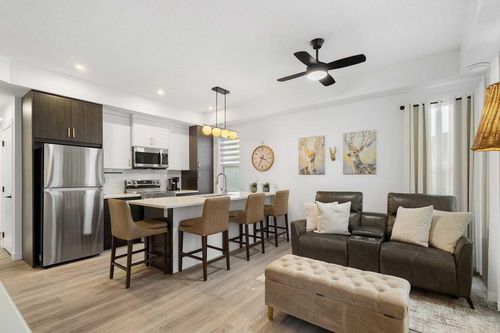 134-2117 81 St Sw, Calgary, AB, T3H6H5 | Card Image