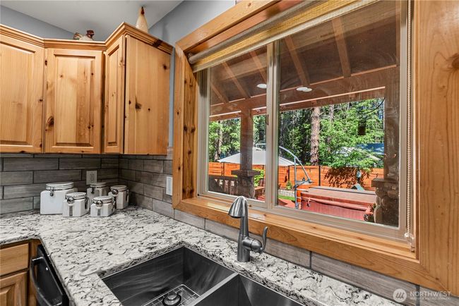18880 Pine Loop, House other with 2 bedrooms, 3 bathrooms and 4 parking in Leavenworth WA | Image 18
